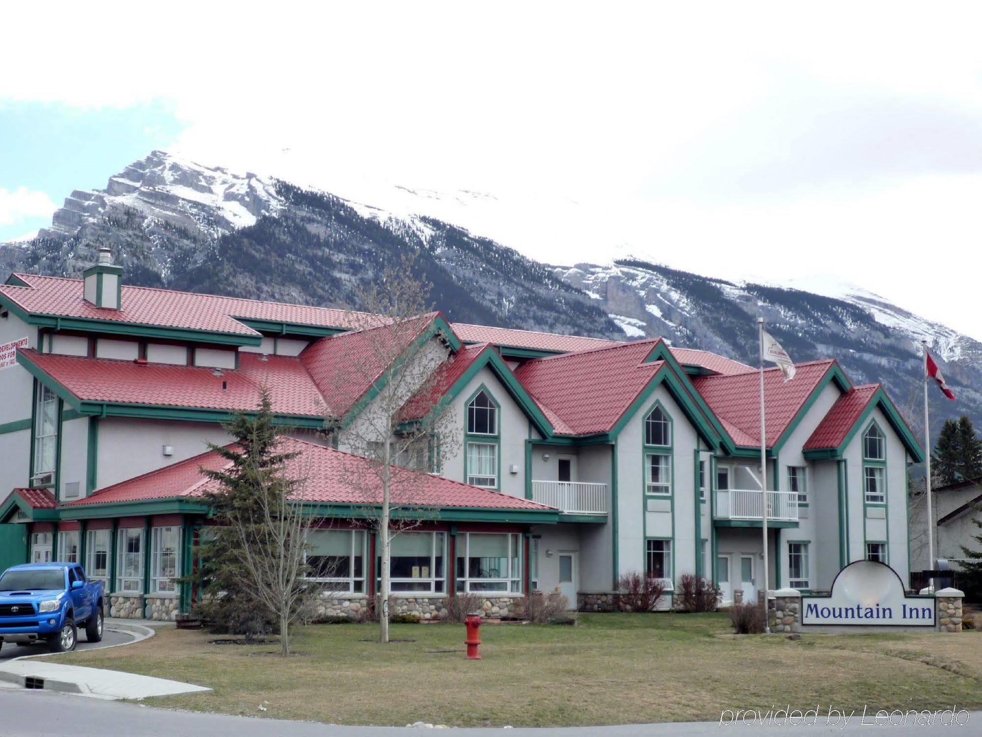 Sunset Mountain Inn Canmore Exteriér fotografie